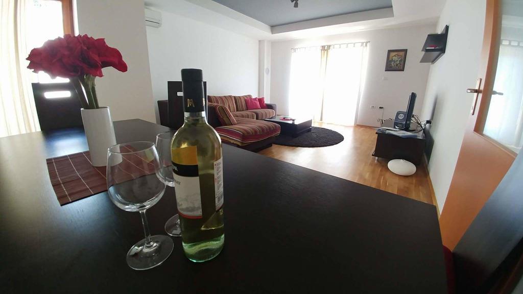 Apartment Kortina Buzet Zewnętrze zdjęcie